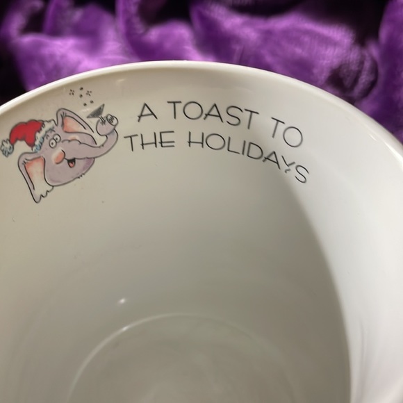 Vagabond creations elephant Christmas mug EUC - Picture 3 of 9